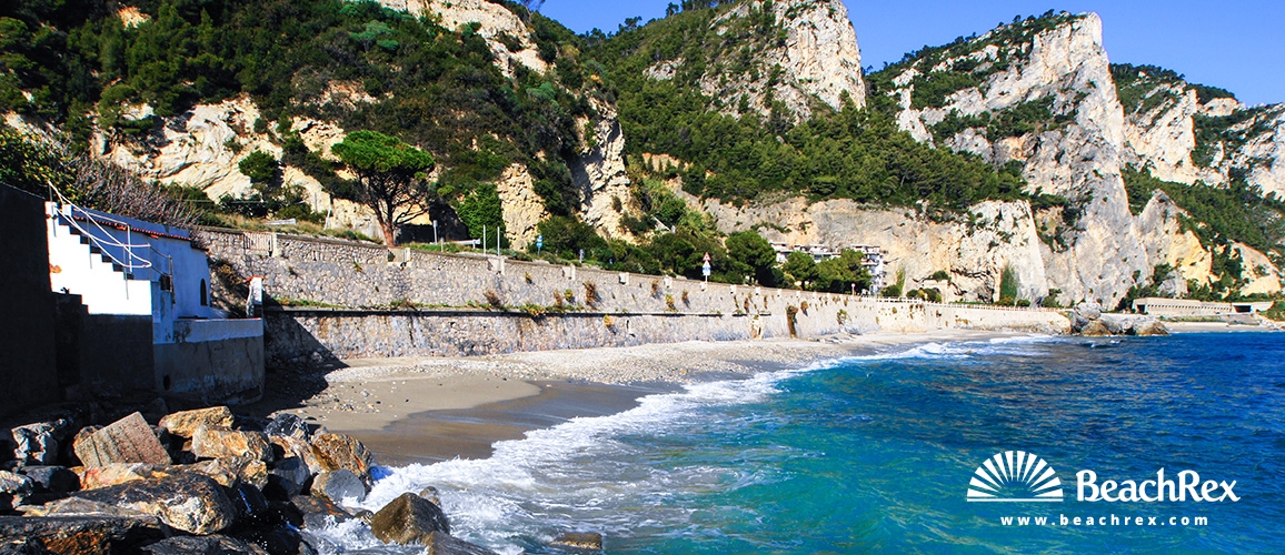 Italy - Liguria -  Varigotti - Beach Saraceni